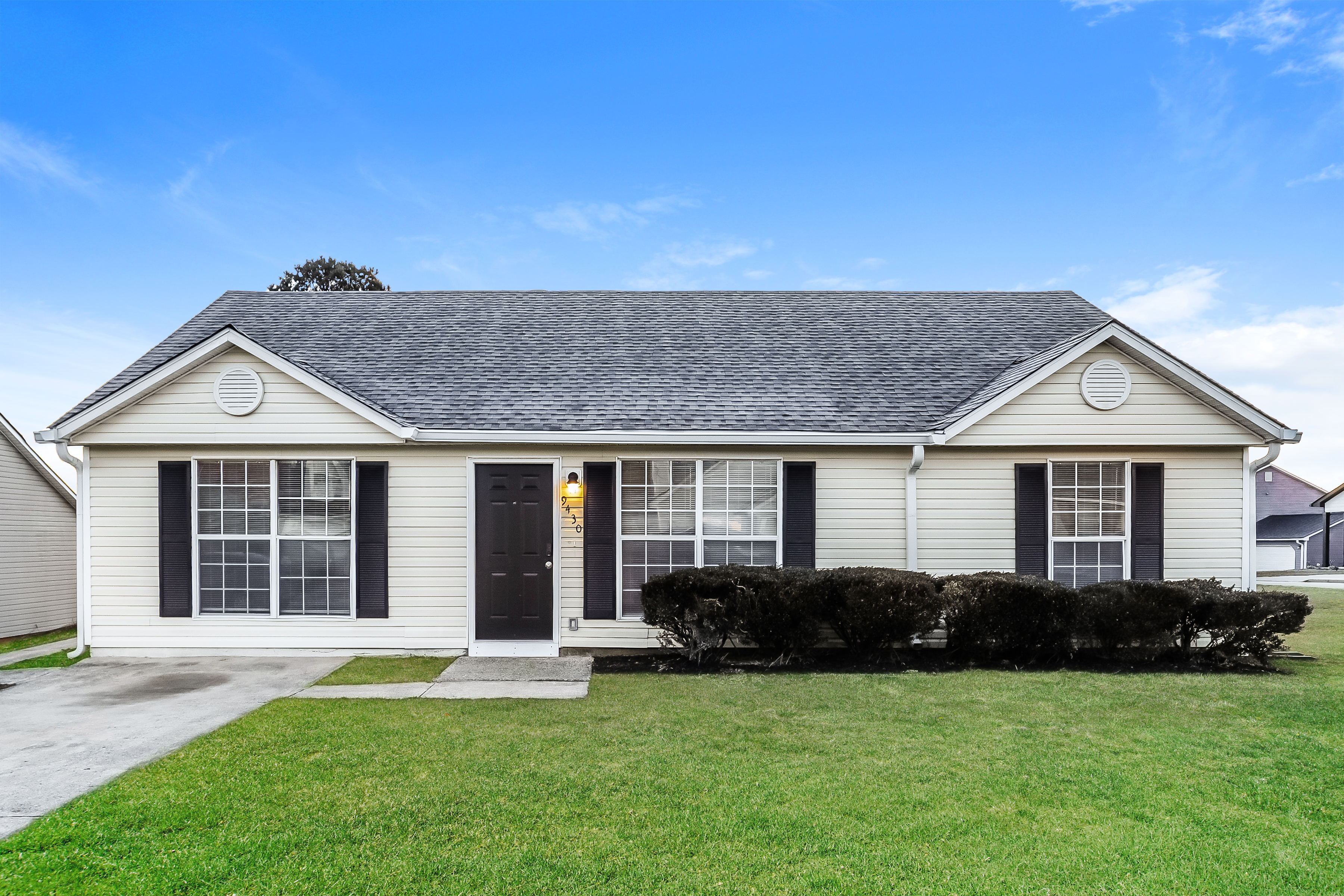 9430 SLEEPY HOLLOW LN JONESBORO, GA 30238